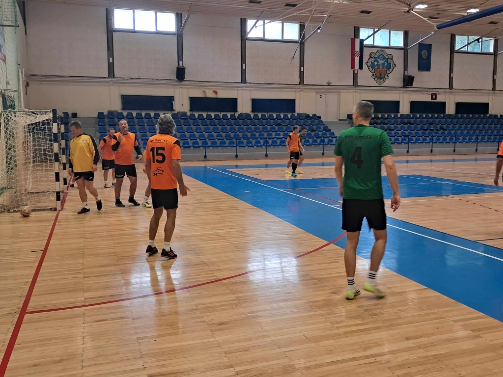 Alabama i Kelvin predvode ligu veterana